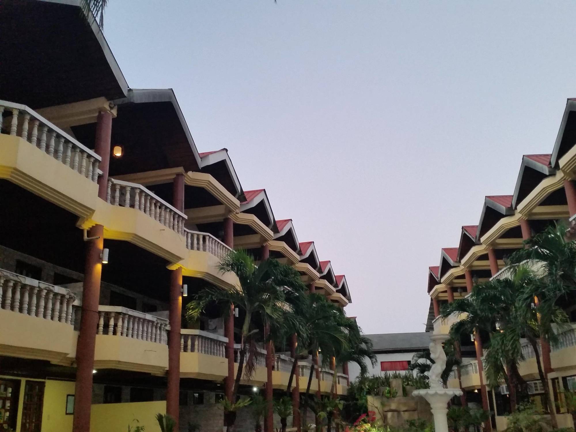 Boracay Peninsula Resort Balabag  Экстерьер фото